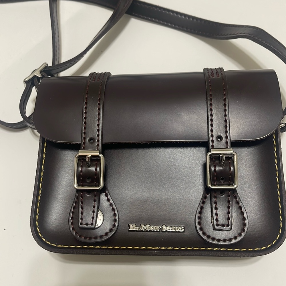 Dr Martens 7 inch Mini Crossbody Satchel EUC